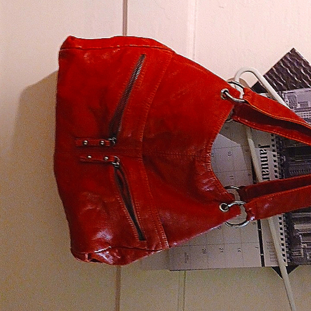 Purse with lots of storage  departments with front pockets